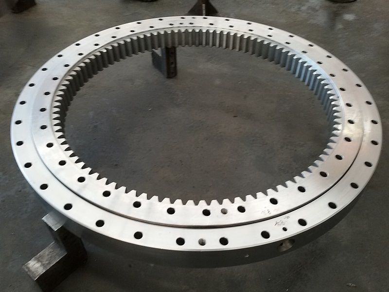 Luoyang Sl330lc-v Excavator Parts Slewing Bearing Replacement Size