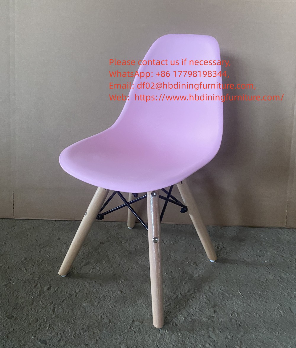 Plastic dining chair