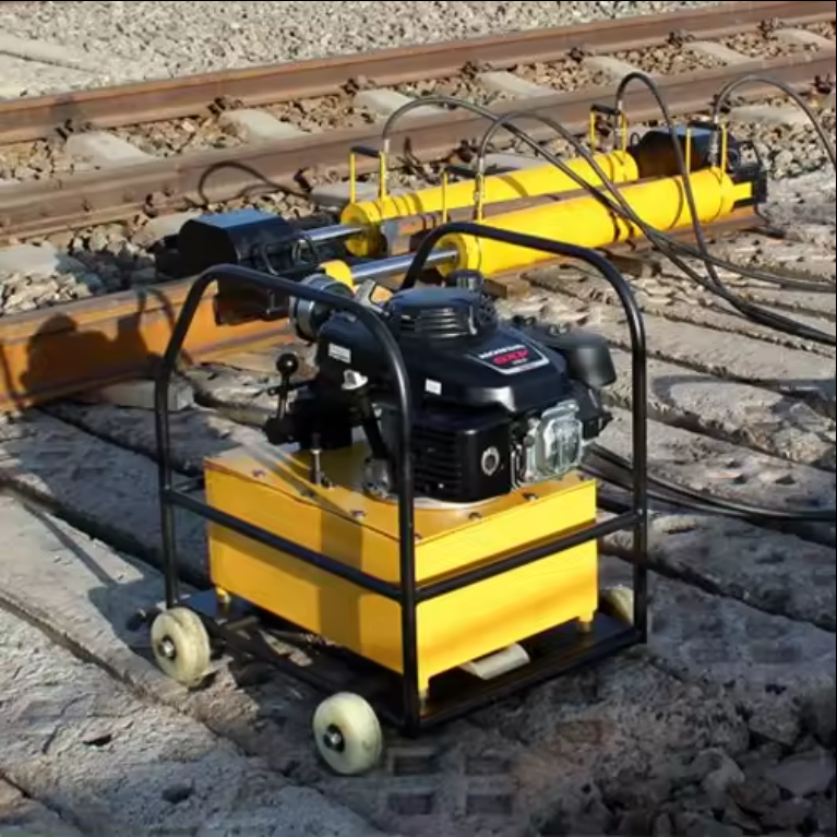 Hydraulic rail tensor for Railway Maintenance Work