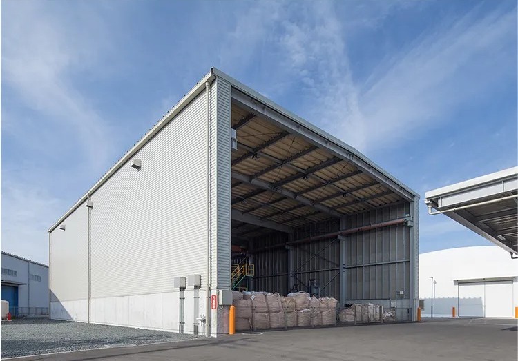 Metal prefabricated warehouse for industrial shed