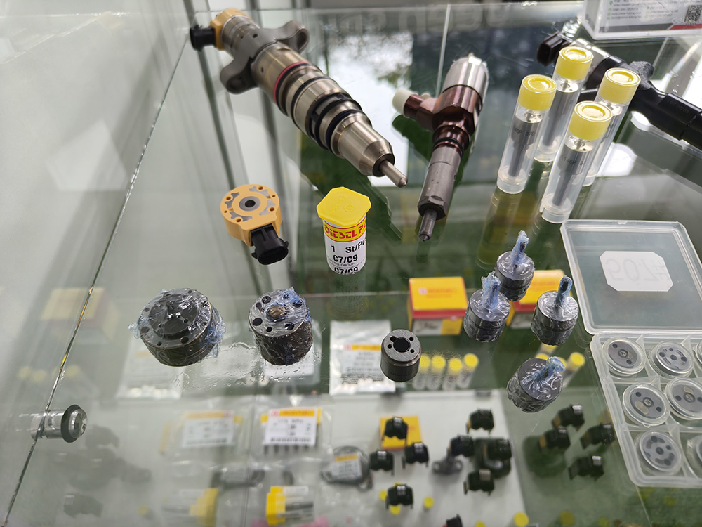 Automotive nozzles L079PBD