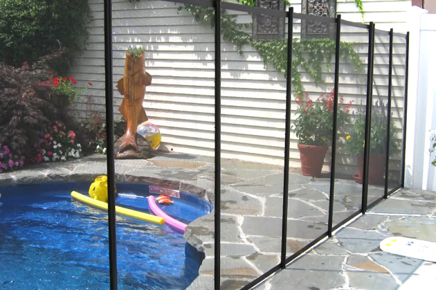 China Manufacturer Removable Swimming Pool Safety Fence