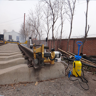 Lithium battery rail drilling machine