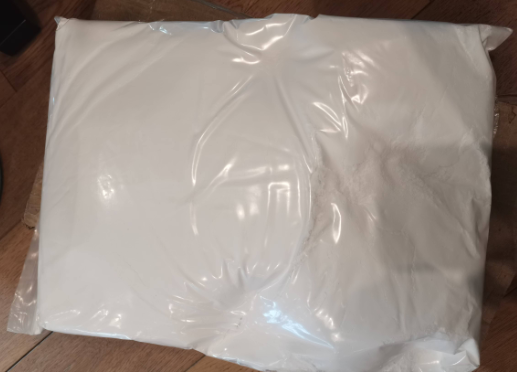 Amorphous aluminium silicate with a high degree of whiteness SODASIL P95