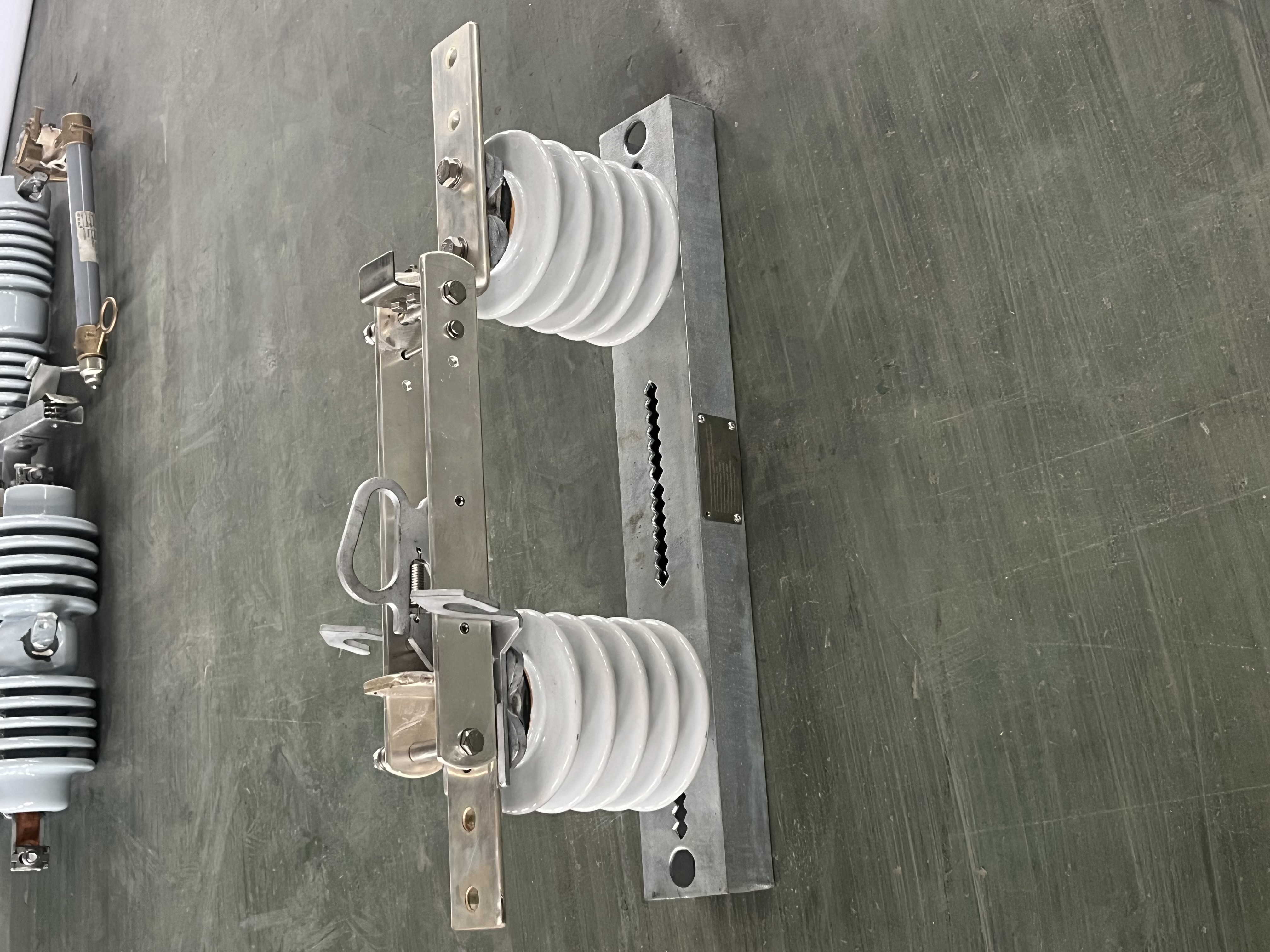 Single-Pole 17.5kv 600A Disconnect Switch Isolator