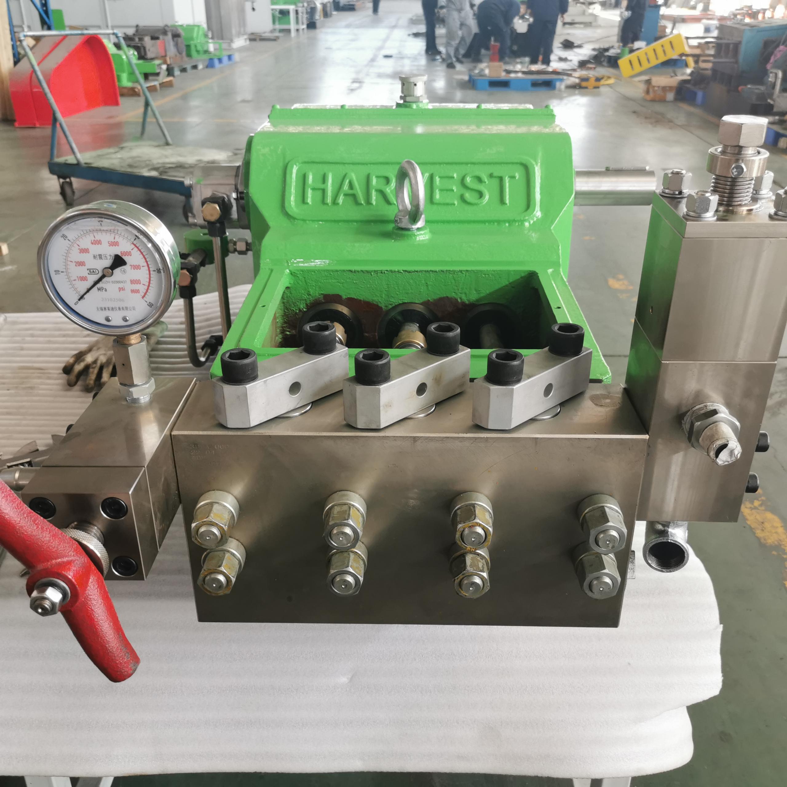 Stable corrosion - resistant high - pressure pump for chemical solutions