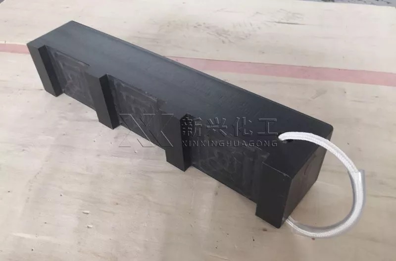 Cribbing pads for crane