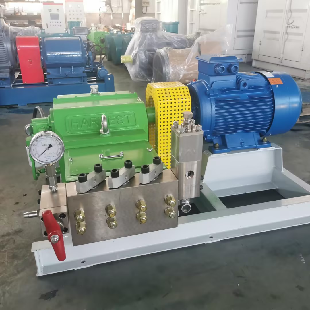 High - pressure stable corrosion - resistant pump for chemical liquids