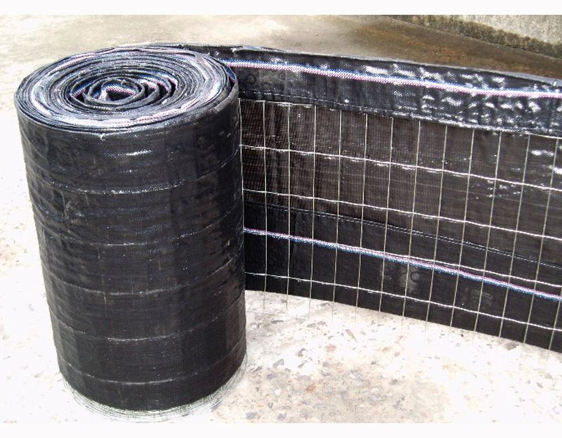 wire backed silt fence