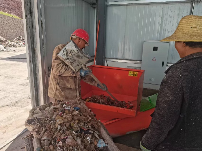 Farm Waste Magnetically Controlled Pyrolysis Power Plant