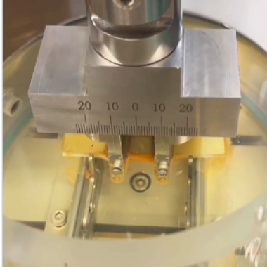 Bone Cement Four-Point Bending Fatigue Tester