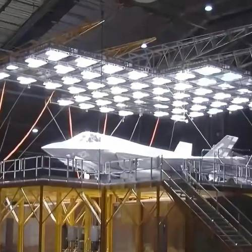 Large-Area Wing Illumination Testing Solar Simulator