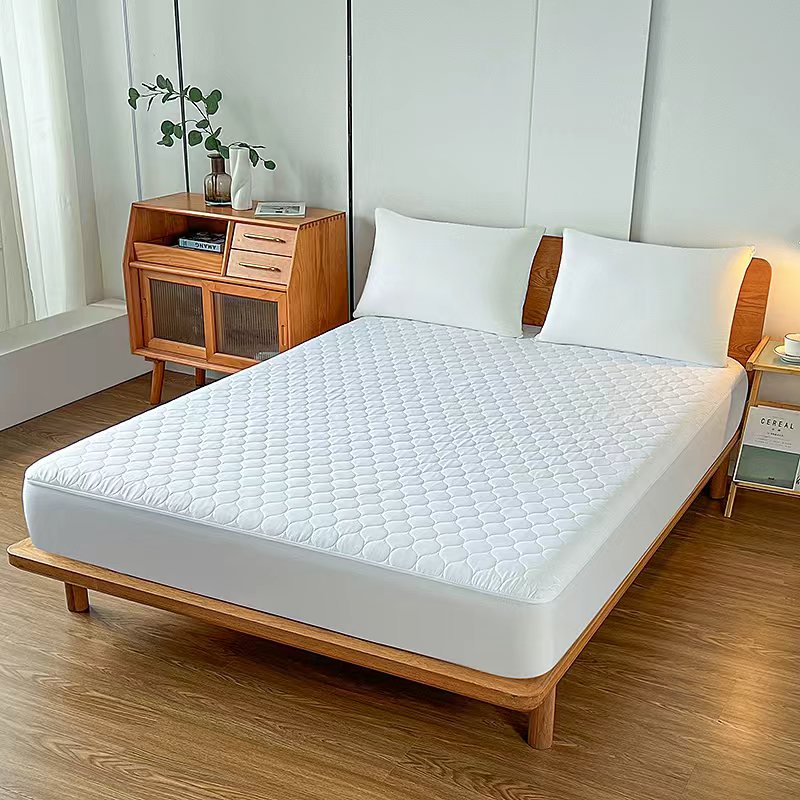 Factory Price Full-Size Waterproof Ultrasonic Quilted Mattress Protector for Home Hospital Hotel