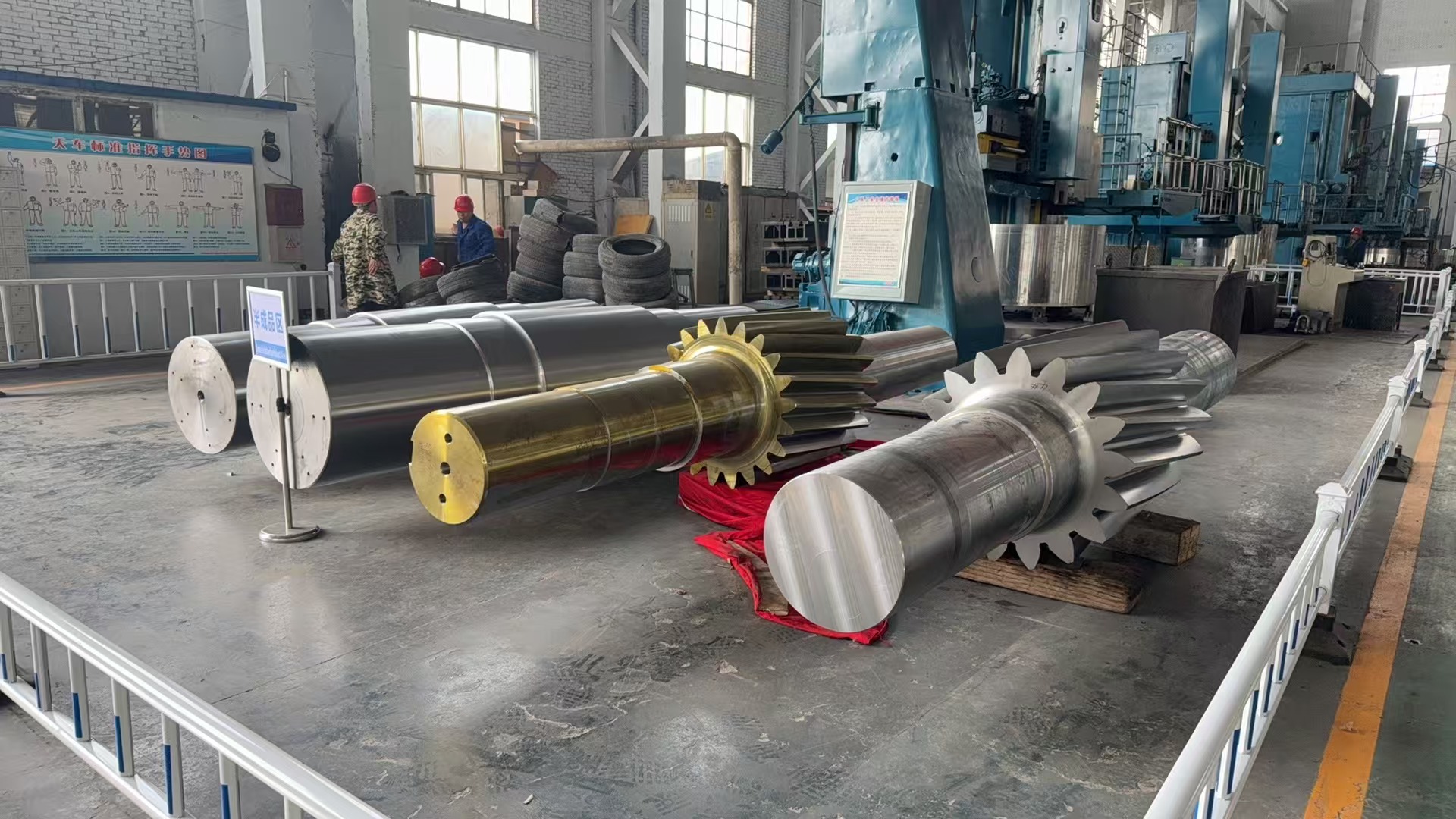 replacement gear shaft customize for mining crusher reducer China.