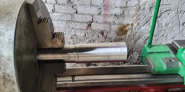 Токарно-винторезный станок 1Н65-5 (РМЦ 5000 мм)