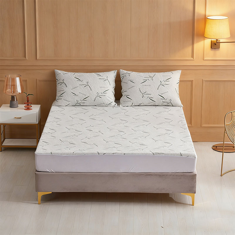 Wholesale Bamboo Mattress Protector Waterproof Noiseless Breathable Cooling Mattress Cover