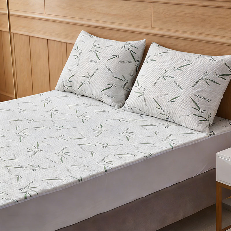 Customized Eco Friendly Bamboo Fiber Waterproof Mattress Protector Anti Dust Mite Mattress Pad Cover