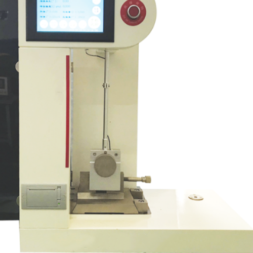 ISO compliant memory impact testing machine for plastic and composite materials