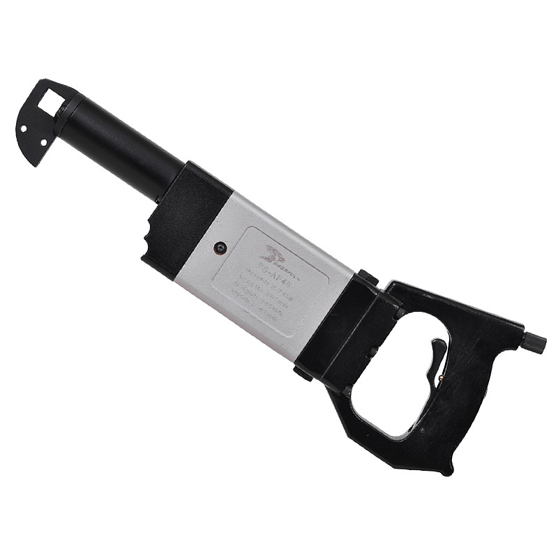 Pneumatic saw