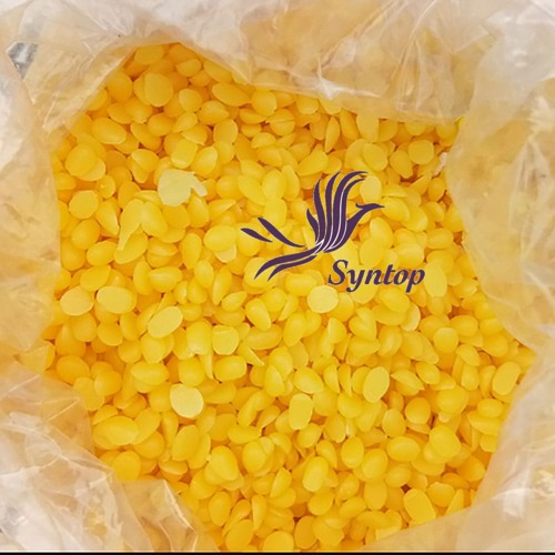 White yellow beeswax used for cosmetic